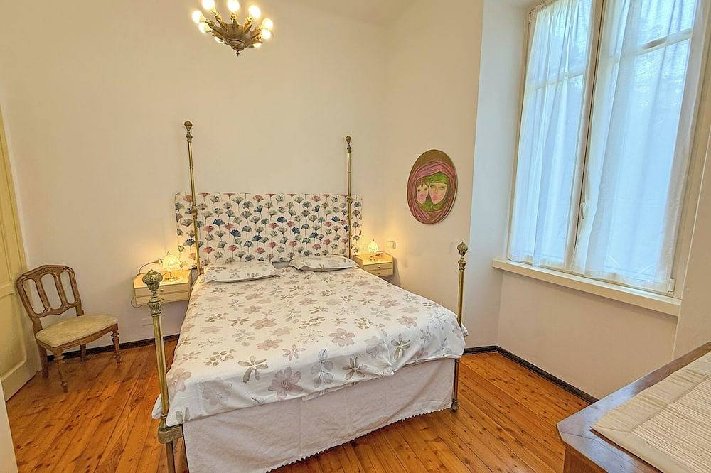 Ganze Wohnung, San Giusto Ferienwohnung mit Seeblick in Menaggio, Gemeinde Menaggio