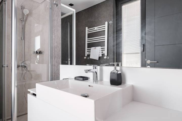 Ganze Wohnung, Diana - 3Bd Fantastic Central Flat w Parking & Gym in Talatpaşa Mahallesi, Marmararegion