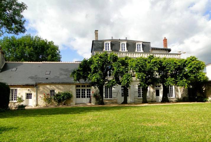 Chambre d’hôte pour 2 personnes, avec Terrasse ainsi que Jardin et Vue à Tours