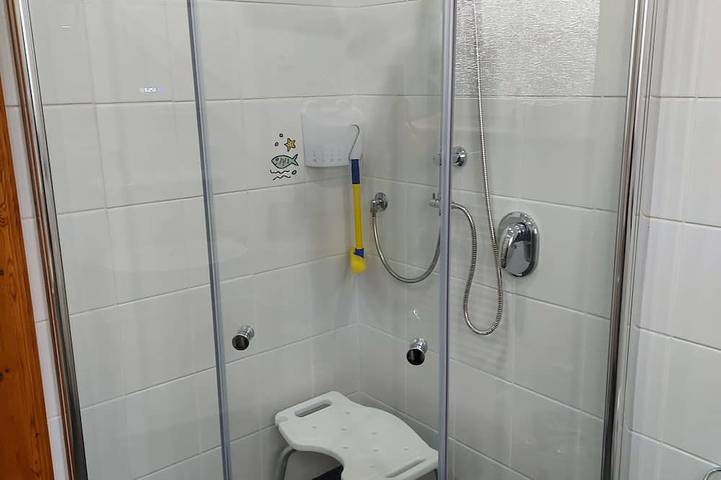 Ganze Wohnung, Erdgeschoss Ferienwohnung , urgemütlich mit Terasse, Garten, Feuerplatz, Grill in Varel, Südliche Nordseeküste
