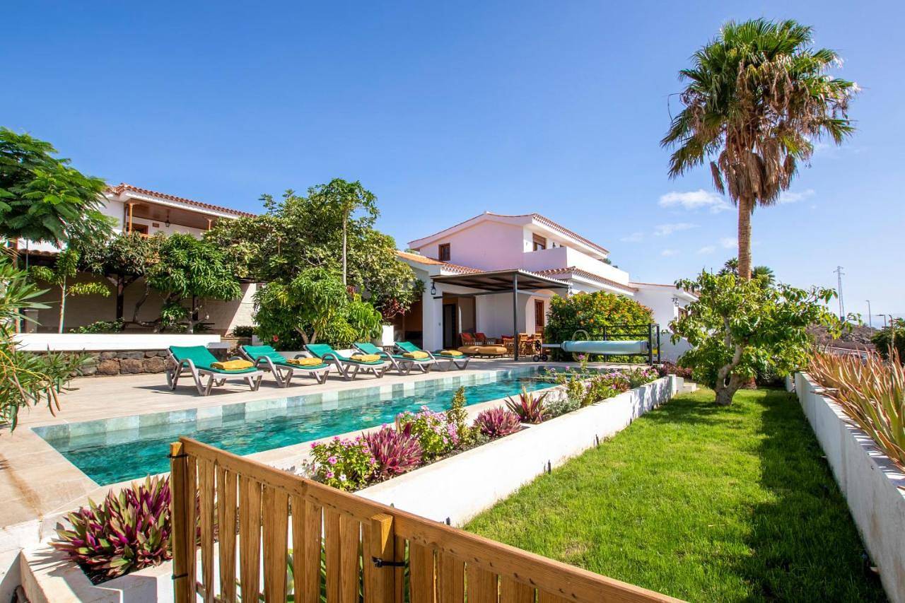 Villa with Private Pool in Radazul Bajo, El Rosario