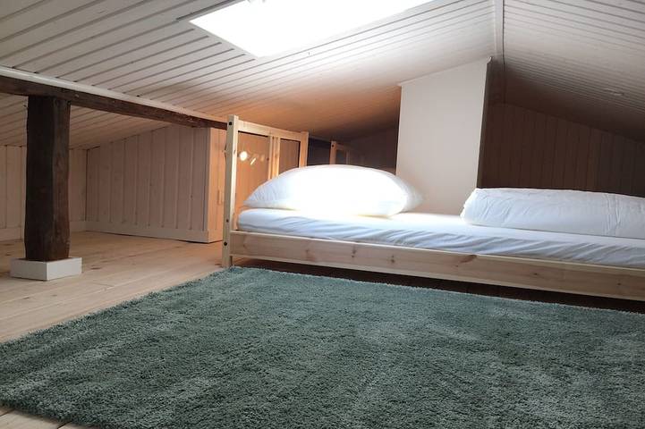 Appartement entier, « Seelenstreichler » - 58 mètres carrés avec grand balcon ensoleillé et cheminée en bois - Central in Warnemünde Strand, Warnemünde