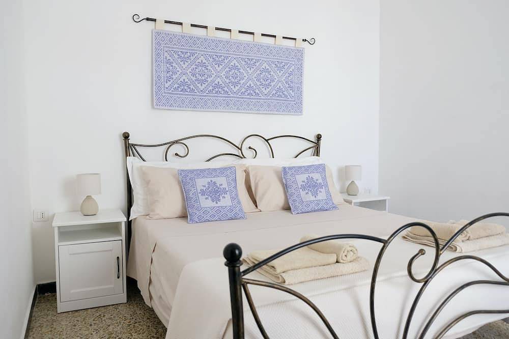 Ganze Wohnung, 80Meter v meer entfernt im zentrum, 3 Schlafzimmer mit 3 Bäder, Klima+Parkplätze in Mercede, Alghero