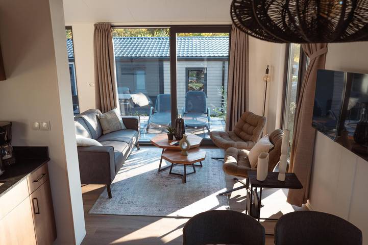Ferienhaus für 6 Personen, mit Balkon/Terrasse und Terrasse sowie Garten im Sauerland - 2