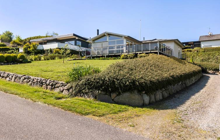 Ferienhaus für 6 Personen, mit Garten und Sauna sowie Terrasse in Loddenhøj