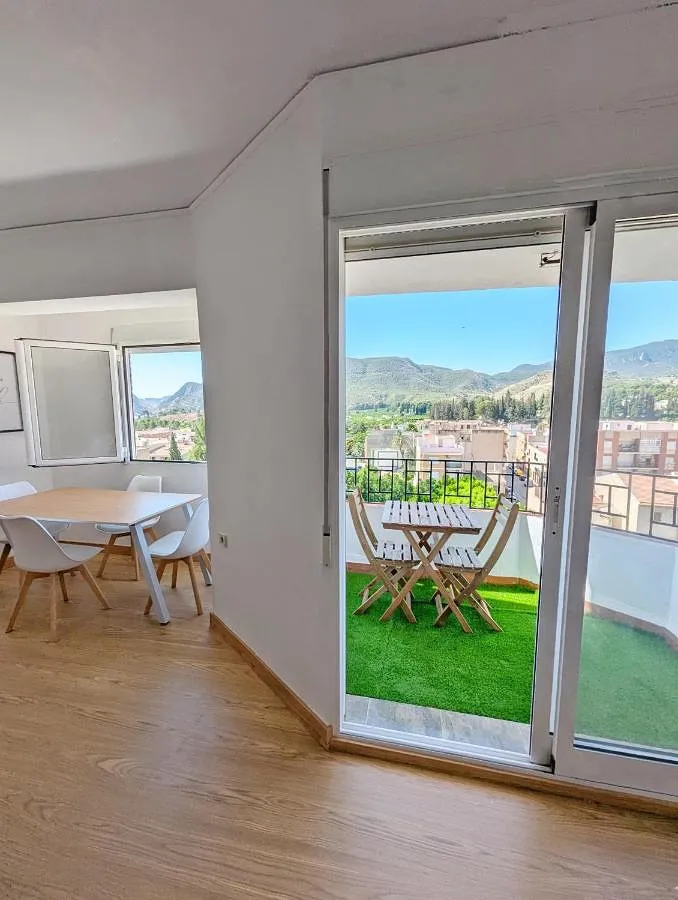 Ferienwohnung für 5 Personen, mit Seeblick und Ausblick sowie Balkon - 1