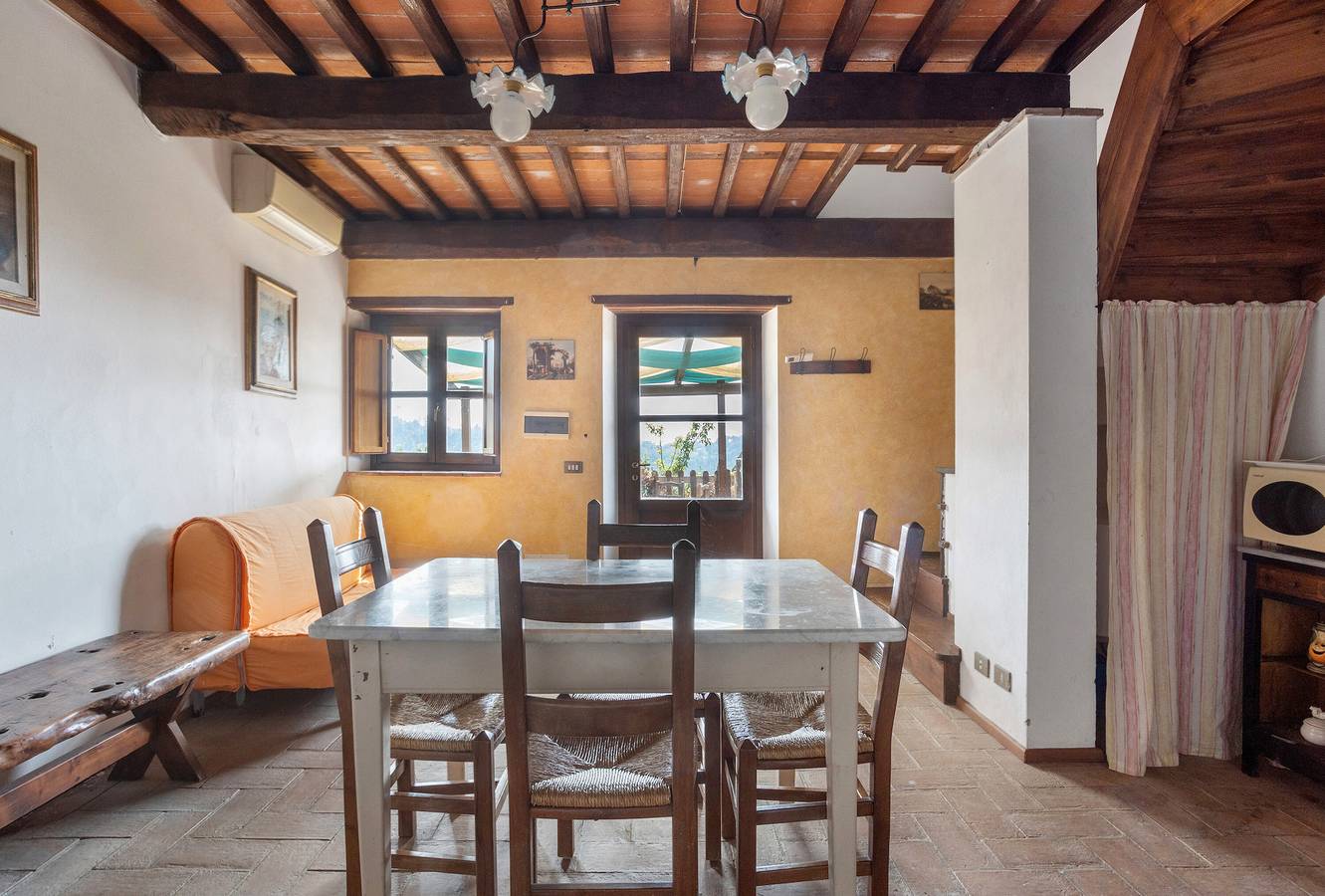 Hel lejlighed, Apartment 'La Castellana' with Shared Pool, Wi-Fi and Air Conditioning in Massarosa, Den Italienske Riviera