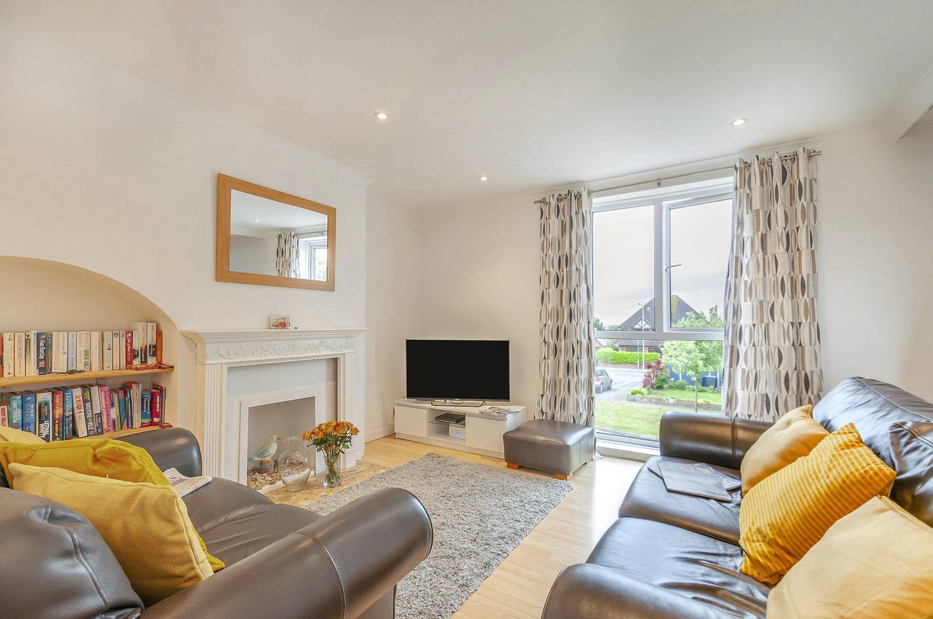 18 Stone Gardens in Botany Bay, Kent