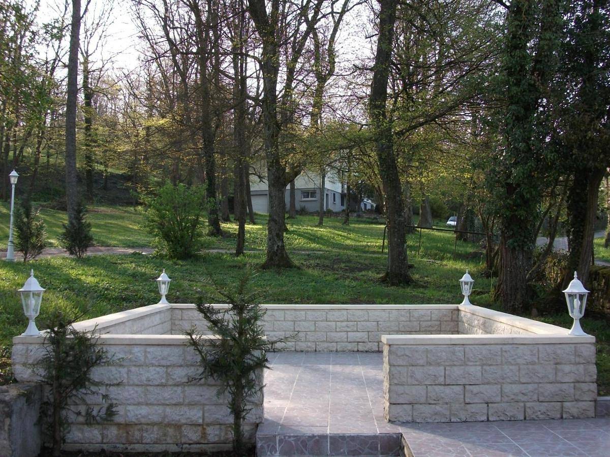 Double Room with Garden View in Mirecourt, Neufchâteau