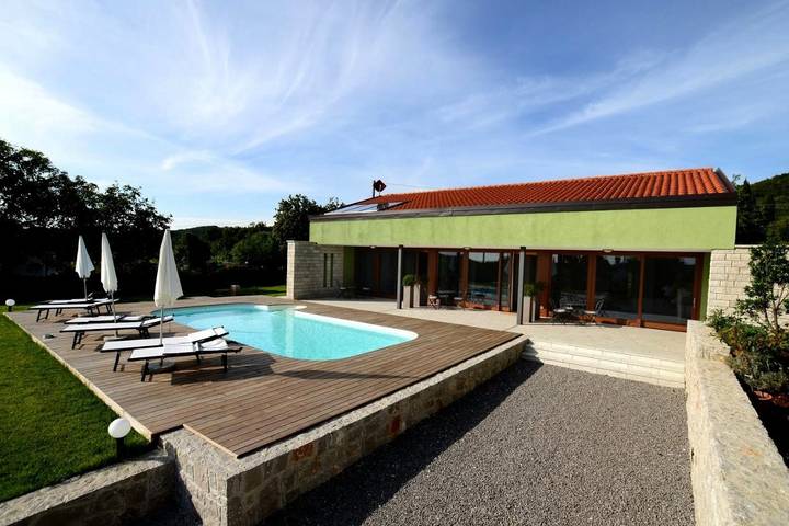 Bed and breakfast per 4 persone, con panorama e piscina nonché giardino - 1