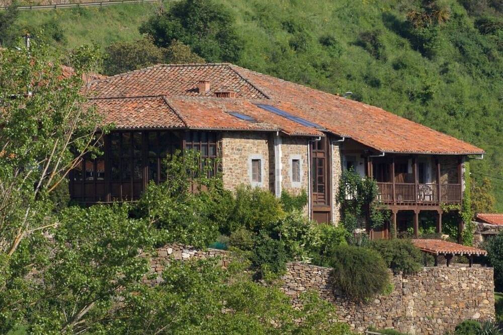 Ganze Wohnung, Olmares Apartment Picos de Europa - Chill out with spectacular views (Balcony) in Pesaguero, Cordillera Cantábrica
