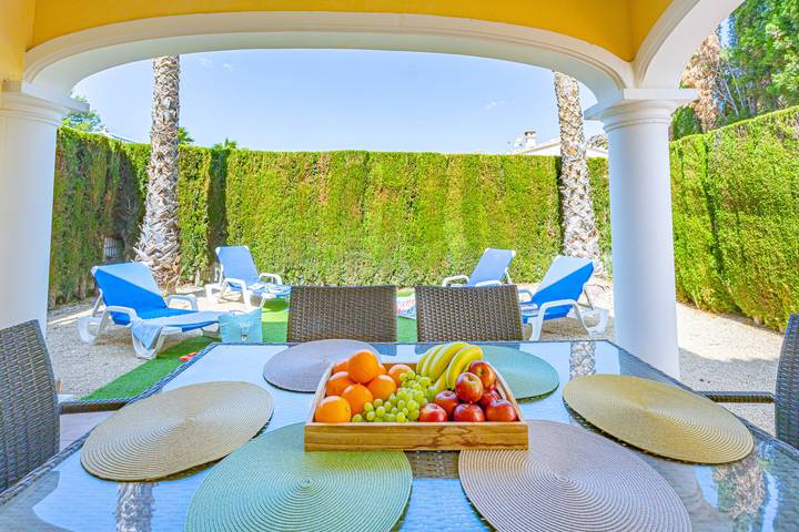 Bungalow für 6 Personen, mit Pool und Terrasse sowie Garten in Calpe - 4