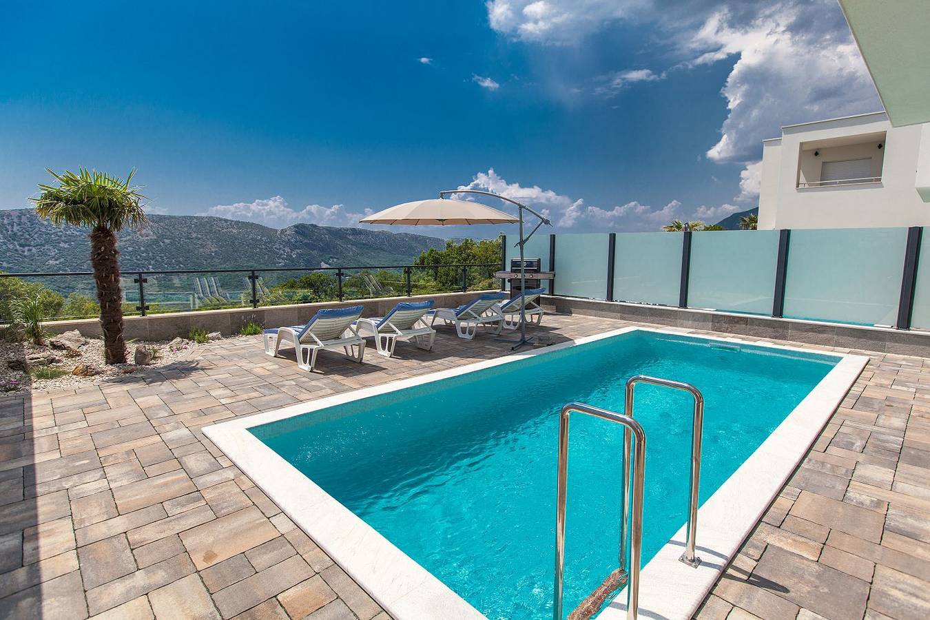 Luxusvilla mit Privatpool, Meerblick, großer Terrasse, Bbq in Tribalj, Primorje-Gorski Kotar