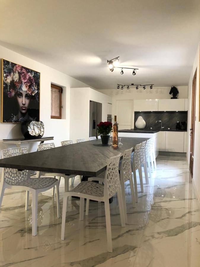 Villa pour 16 personnes, avec vue ainsi que piscine et jardin à Vidauban - 3