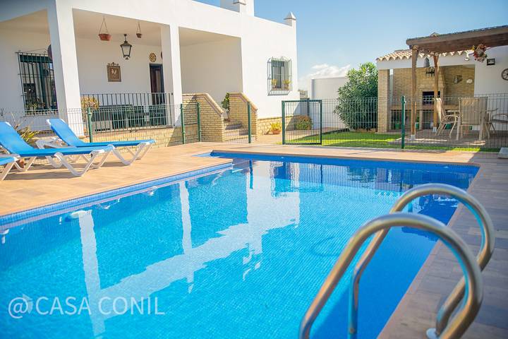 Location de vacances pour 6 personnes, avec jardin et piscine, adapté aux familles à Conil de la Frontera - 2