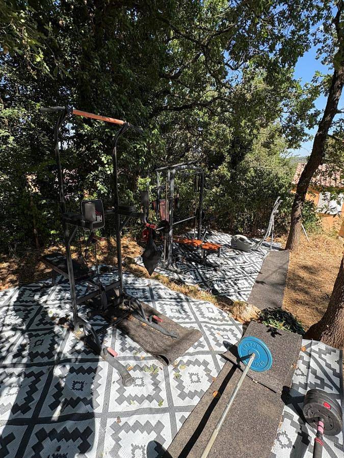 Gîte pour 2 personnes, avec vue ainsi que jardin et terrasse à Artigues (Var) - 4