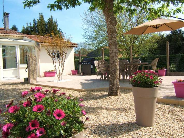 Location de vacances pour 6 personnes, avec vue et jardin à Castelnau-de-Médoc - 2