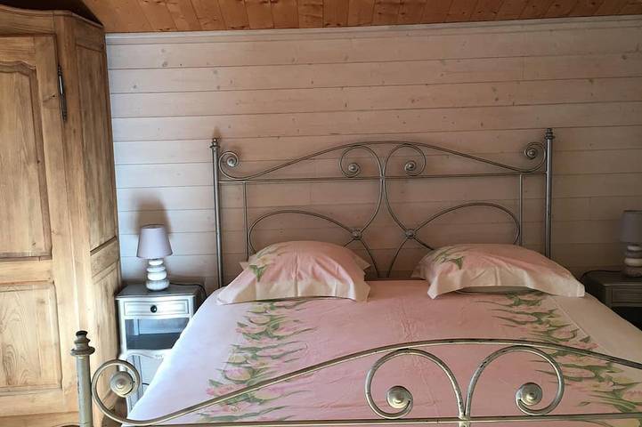 Chalet Avec Piscine Privée Au Milieu De La Forêt in Bagnols-en-Forêt, Mittelmeerküste (Frankreich)