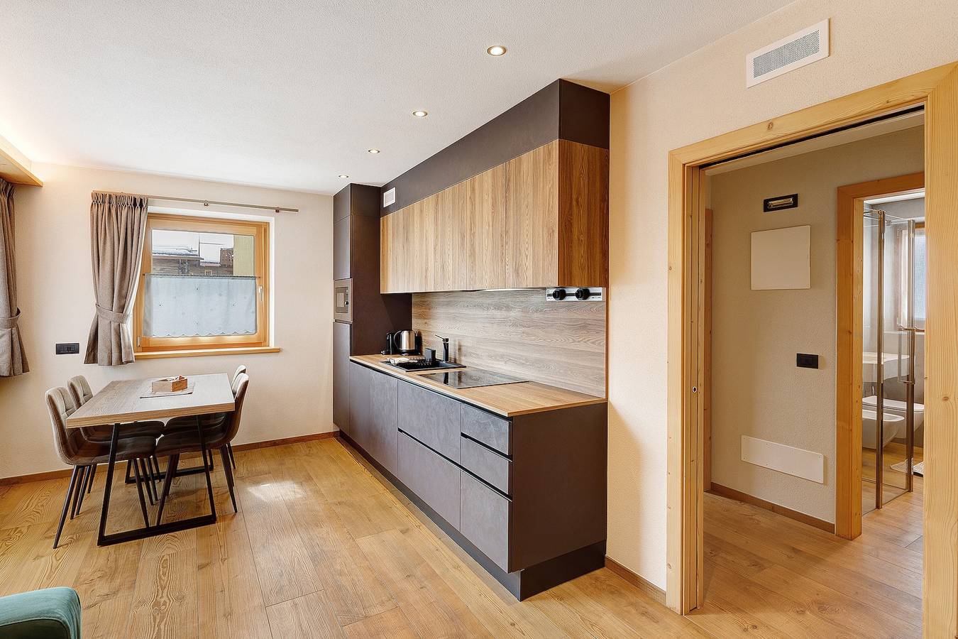 Chalet « Genziana » avec vue sur la montagne, balcon et Wi-Fi in Livigno, Valtellina