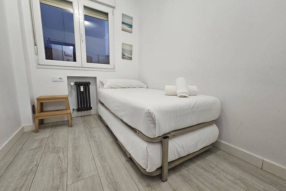 Appartement entier, 108A Apartamento de 3 habitaciones con terraza in Distrito Centro (Gijón), Gijón