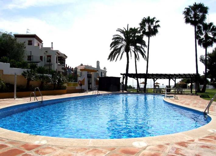 Chalet para 4 personas, con vistas además de piscina y terraza, Se admiten mascotas en Costa Tropical - 3