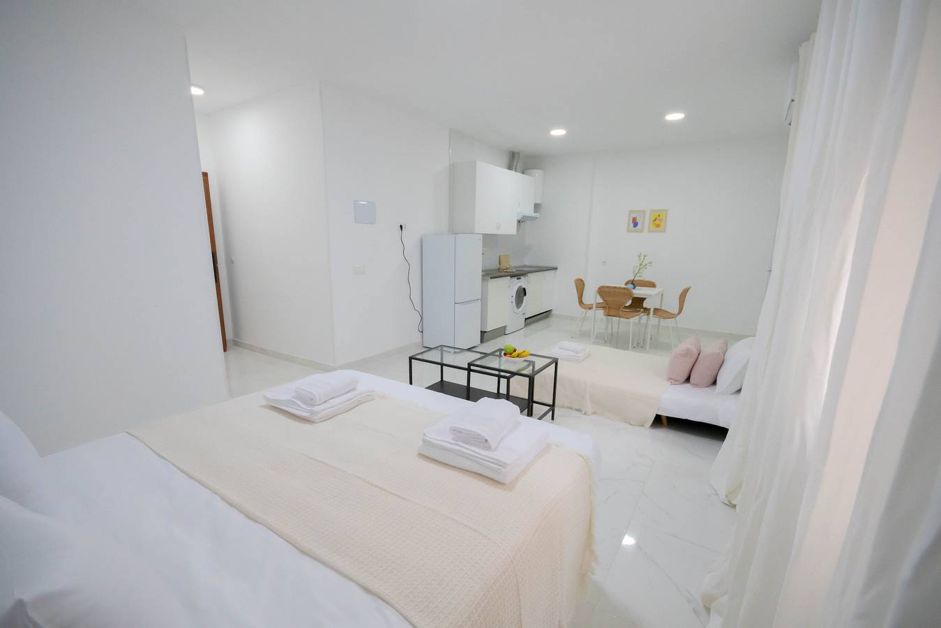 Estudio entero, M (Mlu4B2) Tetuan "El Retiro" in Tetuán (desambiguación), Madrid