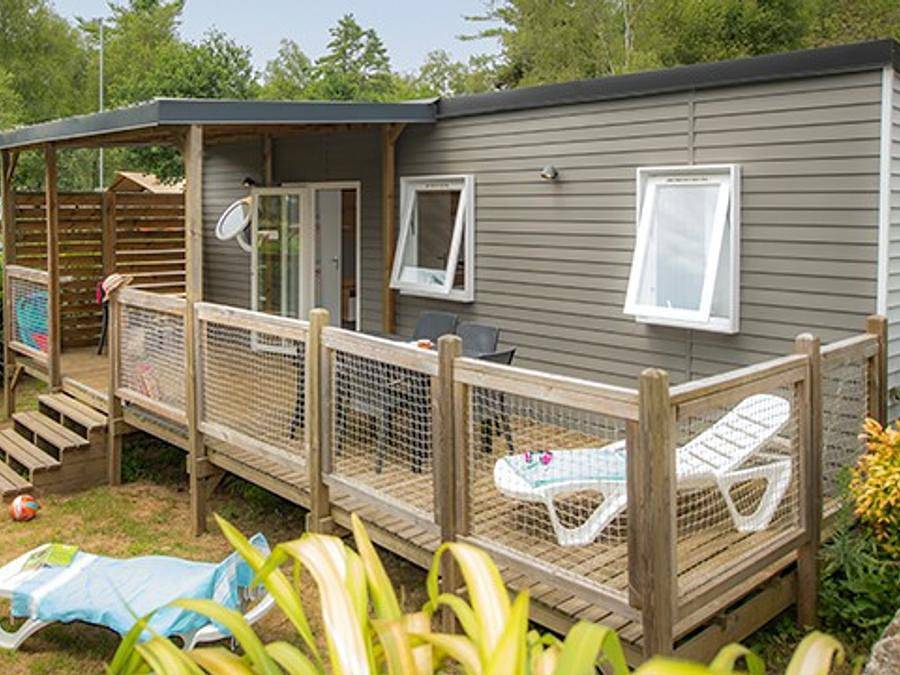 Camping Lou Souleï - Stacaravan 6 personen - Comfort Xl | 3 slaapkamers | 6 pers | Verhoogd terras | Airconditioning in Carry-le-Rouet, Istres en omgeving