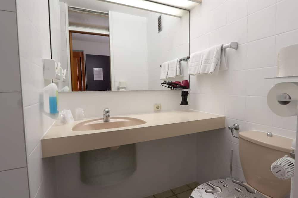 Ganze Wohnung, Ein-Zimmer-Apartment in Ostfildern, Landkreis Esslingen