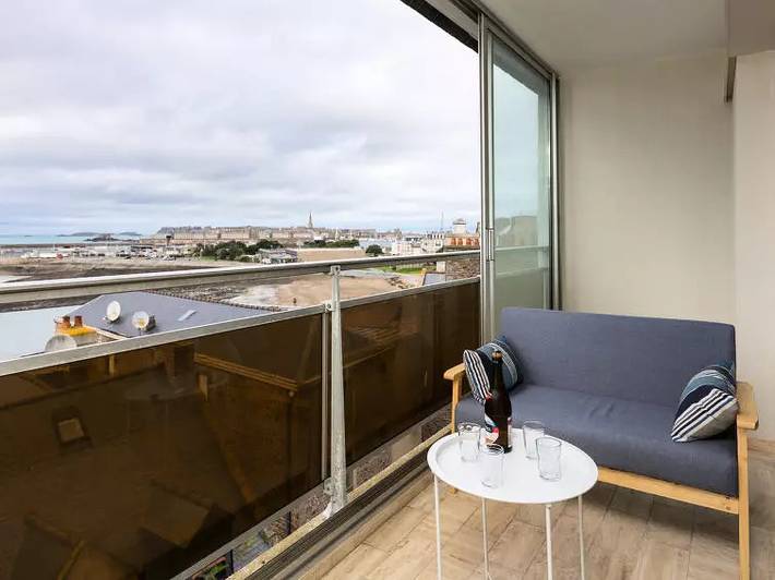 Gîte pour 6 personnes, avec balcon dans Port de Plaisance des Sablons - 4
