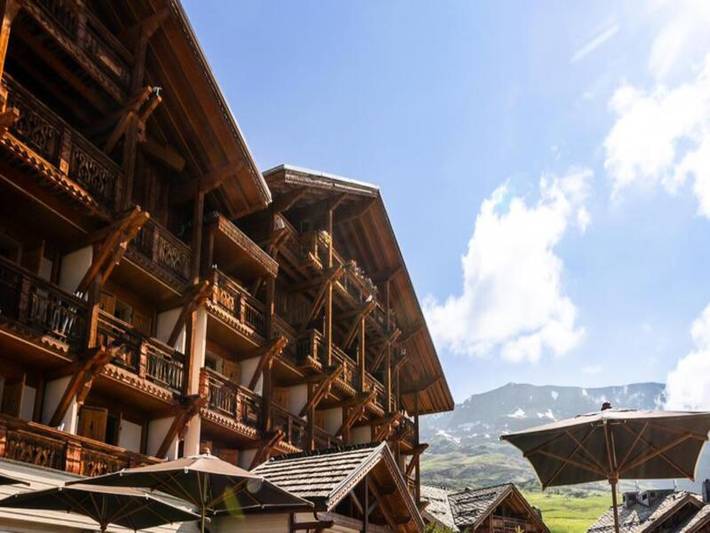 Chalet voor 4 personen, with zwembad and sauna as well as balkon, kindvriendelijk in Huez