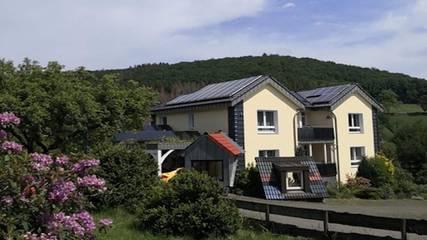 Ferienwohnung für 7 Personen, mit Balkon und Garten in Herscheid