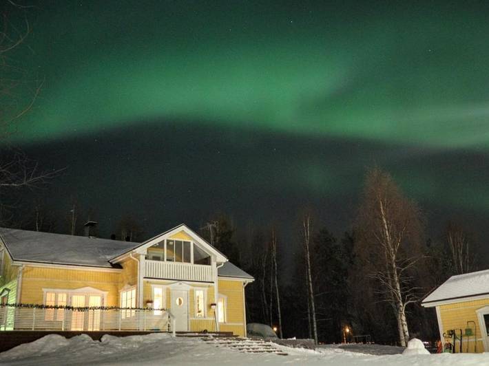 Ferienhaus für 12 Personen, mit Balkon und Terrasse sowie Sauna und Seeblick