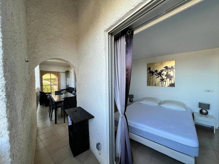 Gîte pour 7 personnes, avec balcon et vue dans Gare du Club Med Cocody - 4