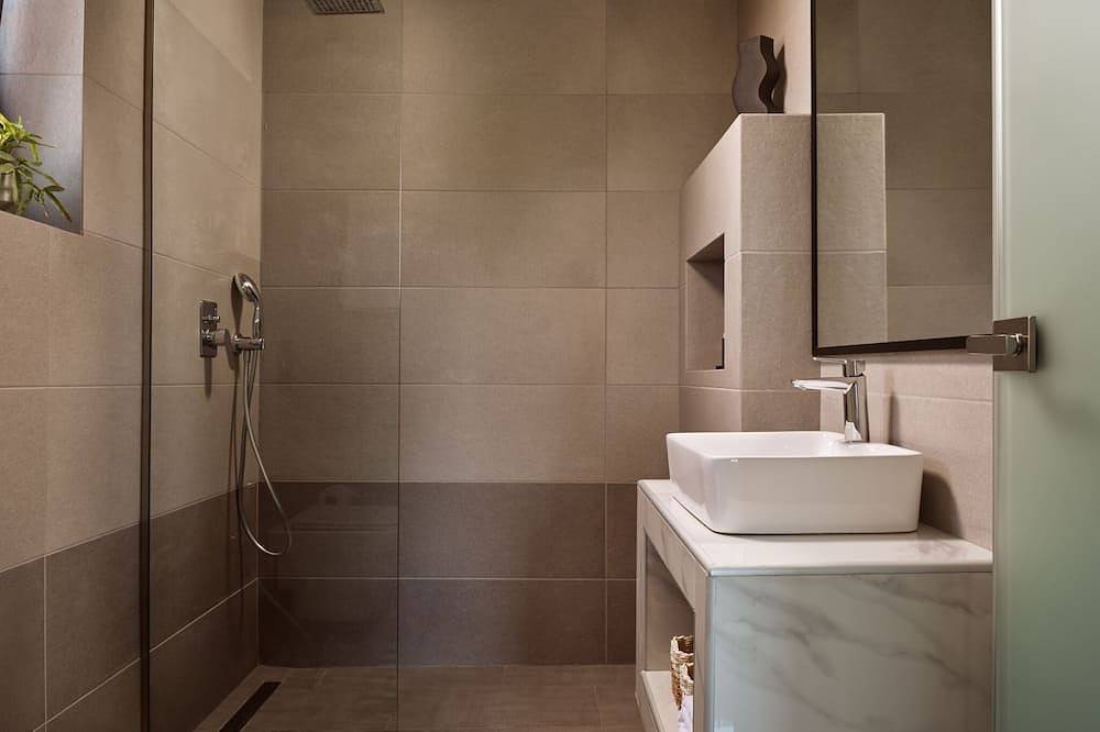 Solis Ortus Villa, a Sublime Sanctuary with Pool in Kalamaki, Zakynthos