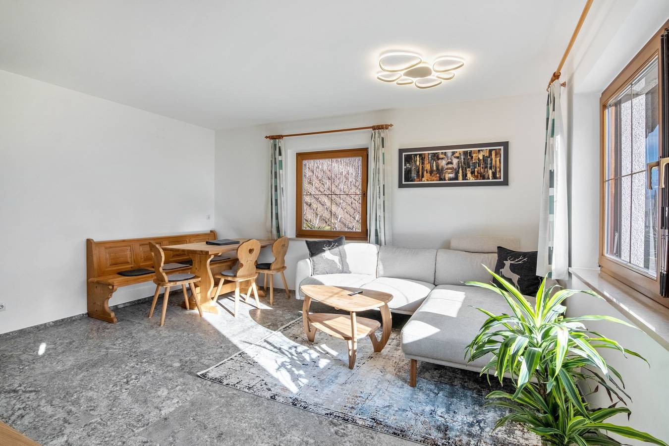 Ganze Wohnung, Gemütliche Ferienwohnung " Pixnerhof Golden" auf einem Bauernhof mit Wlan & Bergblick in Kastelbell, Kastelbell-Tschars