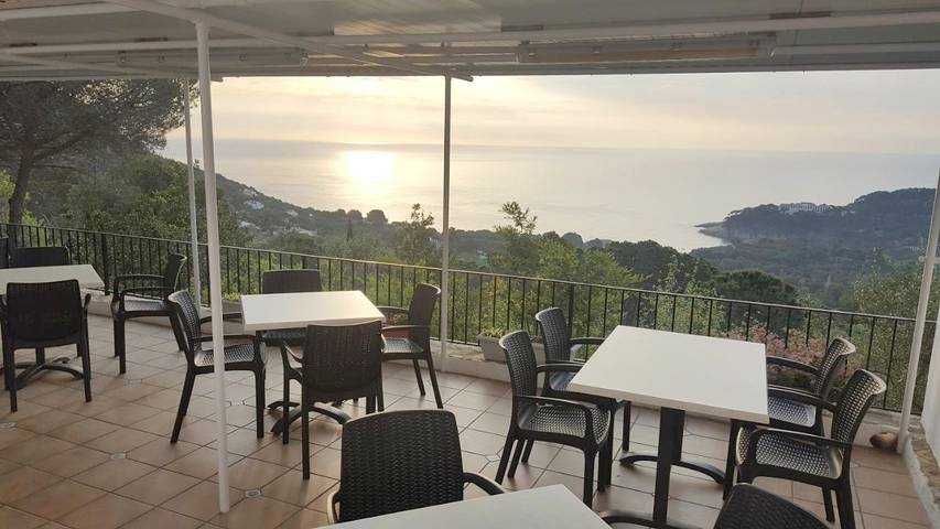 Hôtel pour 4 personnes, avec Terrasse et Jardin