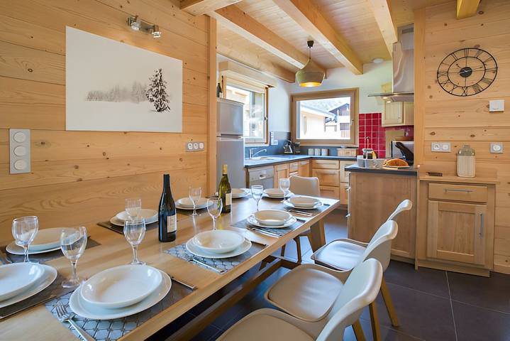 Chalet pour 10 personnes, avec jardin ainsi que balcon et piscine à Morzine - 2