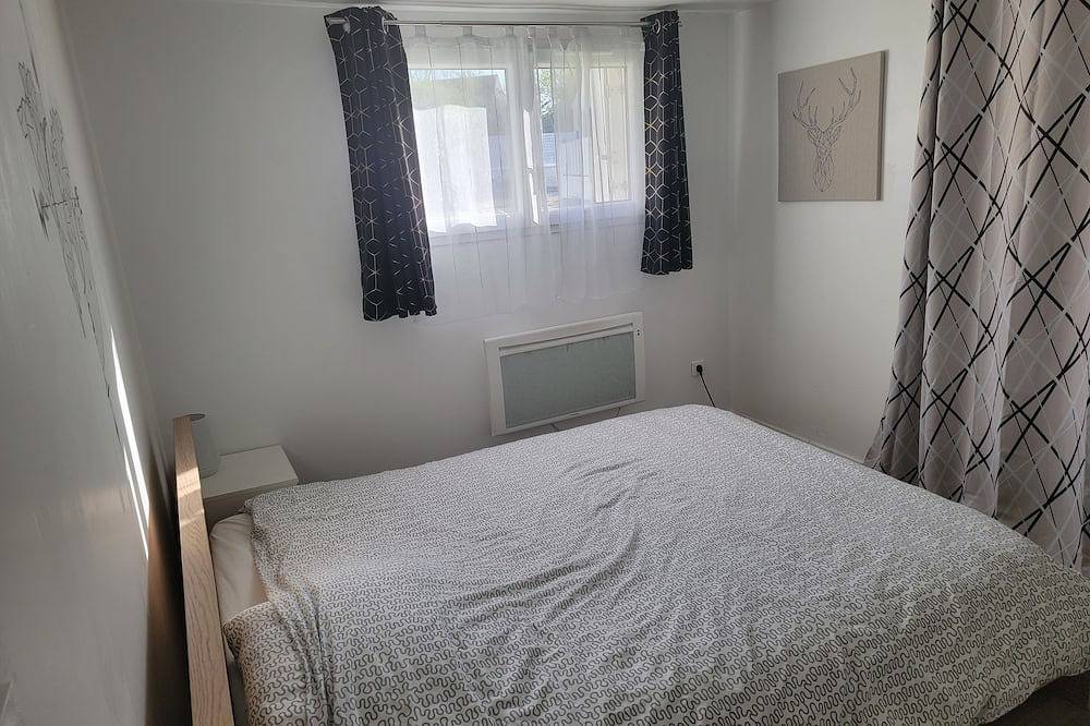 Entire apartment, Apartment between town and country in Magny-les-Hameaux, Parc naturel régional de la Haute Vallée de Chevreuse