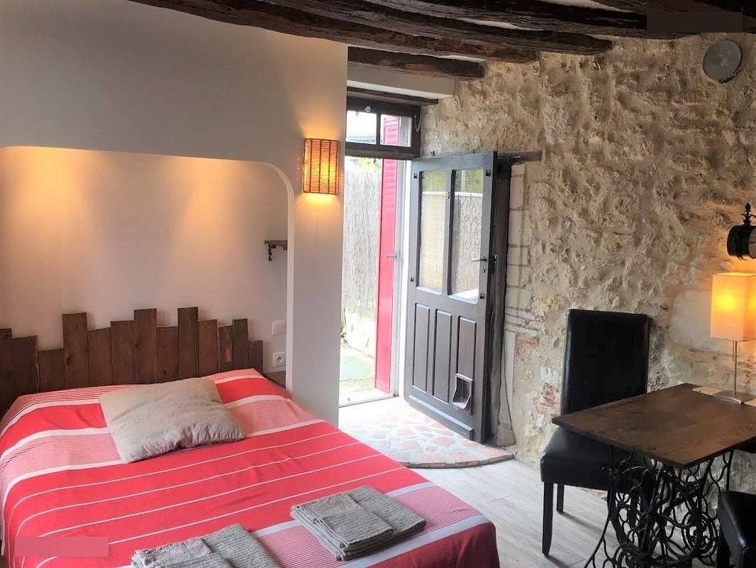 La Vallée des Vignes - Studio Rouge in Monthou-sur-Cher, Sologne