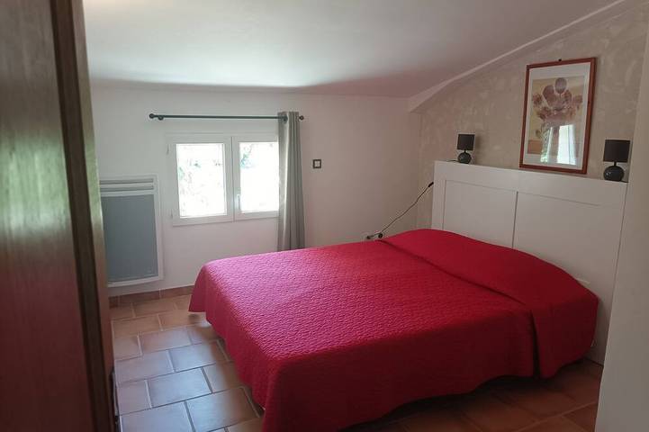 Gîte pour 4 personnes, avec jardin et piscine à Crestet - 4