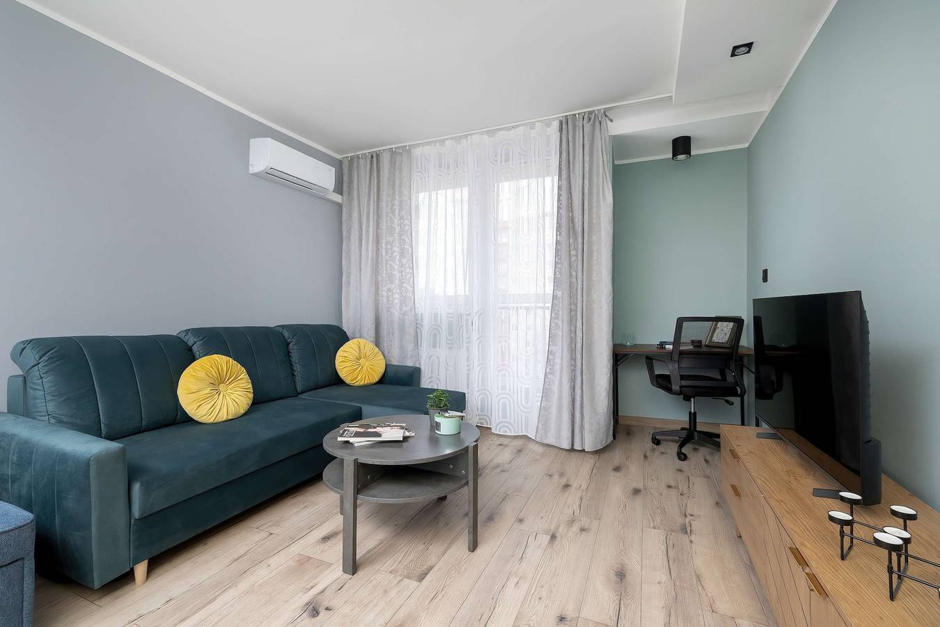 Ganze Wohnung, Sikorskiego 32 Katowice   Cozy apartment with Balcony   Air conditioning in Kattowitz, Schlesien
