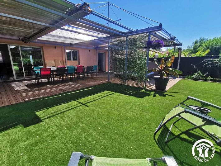 Gîte pour 4 personnes, avec jacuzzi et terrasse à Bosc