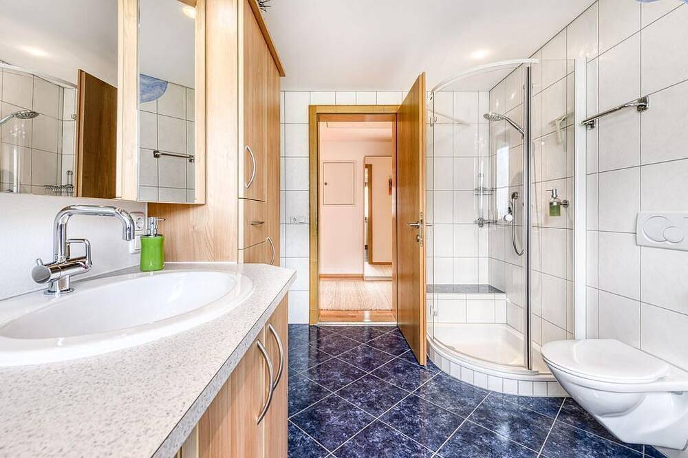Ganze Wohnung, Alpen-Ferienwohnung by A-Appartments - Appartement/Fewo, Dusche, Wc, 2 in Bürs, Rätikon Gebirgsgruppe