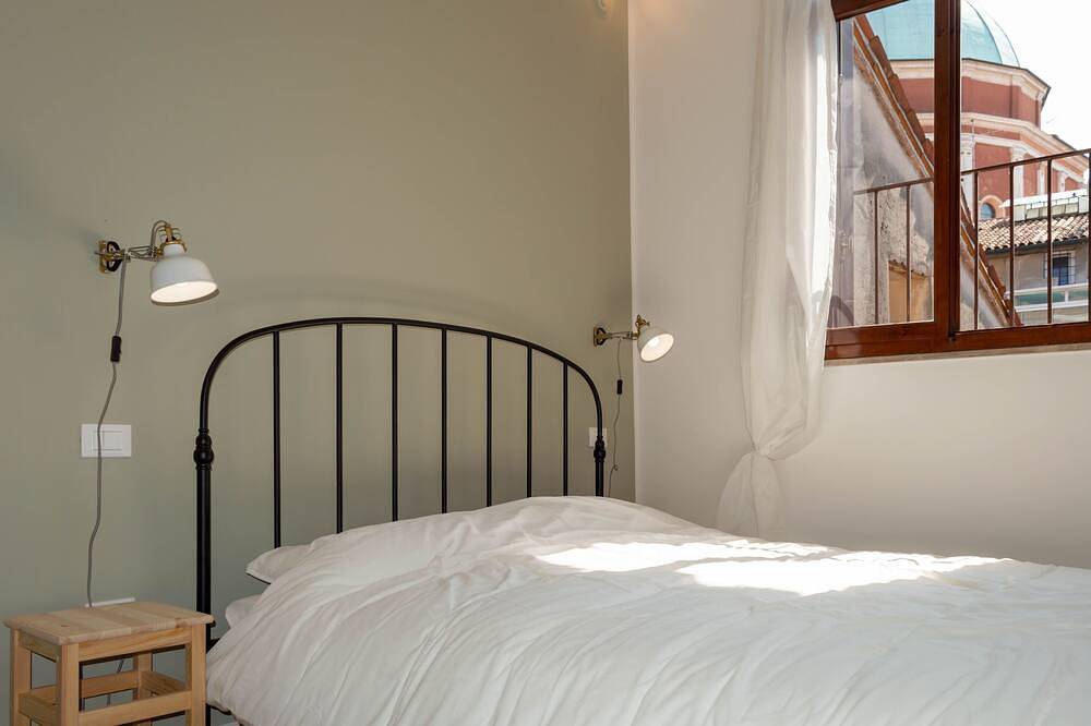 Entire apartment, Fresh Frasche - Historical center in Vicenza, Vicenza Province