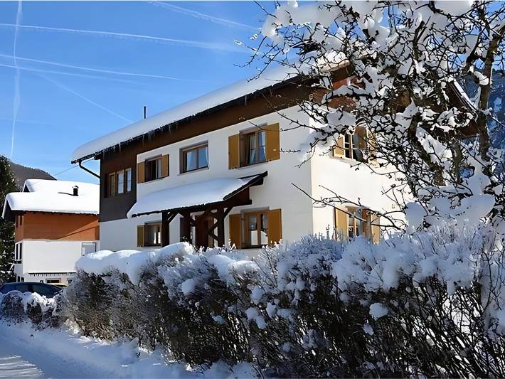 Ferienwohnung für 10 Personen, mit Garten in Mellau