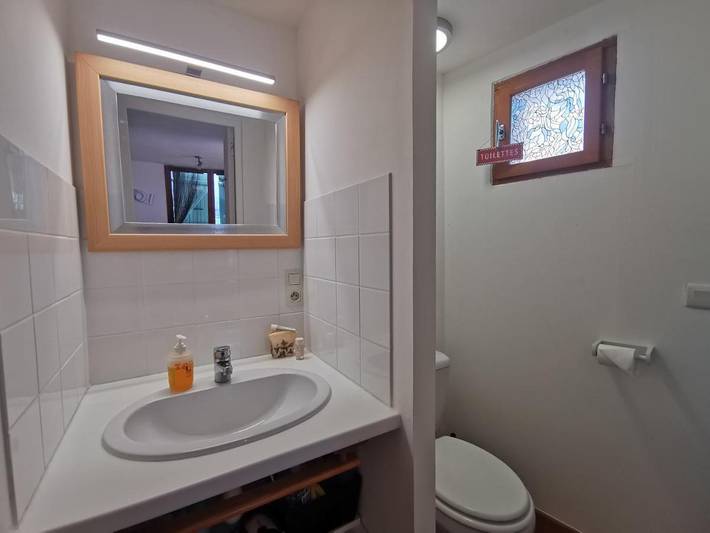 Location de vacances pour 2 personnes, avec vue et jardin à Eus - 4