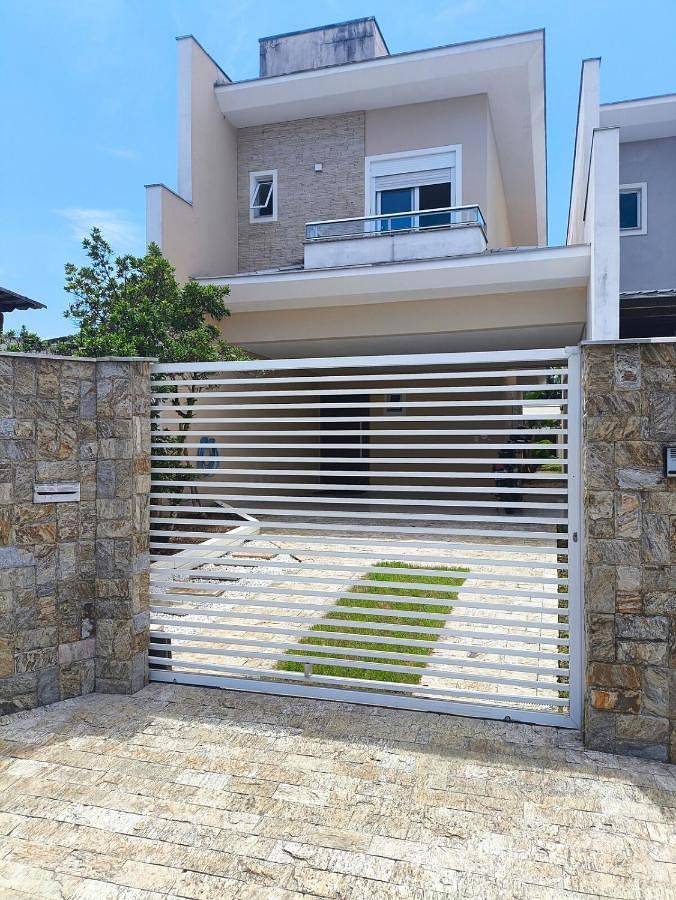 Location de vacances pour 5 personnes, avec jardin ainsi que terrasse et vue à Joinville