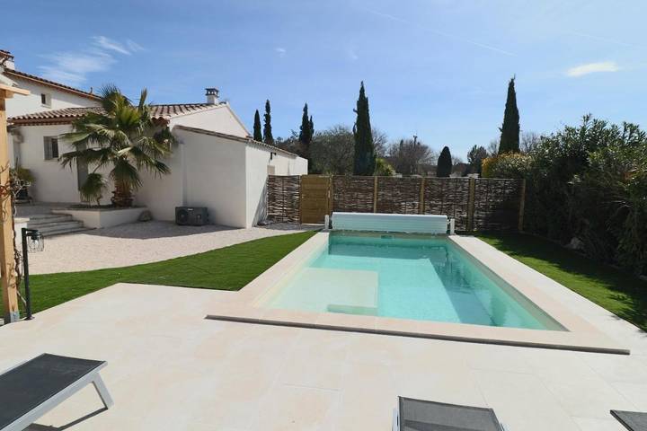 Location de vacances pour 2 personnes, avec piscine et jardin, animaux acceptés à Saint-Didier - 3