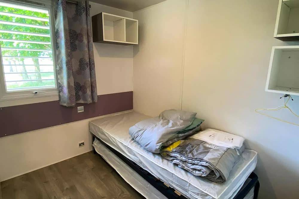 Mobil home - 3 chambres 6 Ã  7 personnes - 6 pers. inclus dans le tarif in Saint-Germain, Ardèche