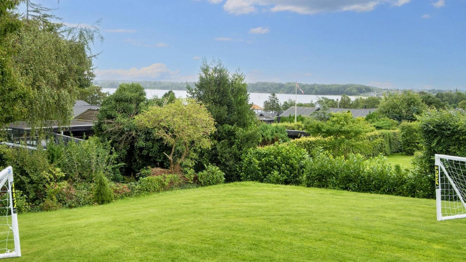 Poolhaus mit Meerblick am Vejle Fjord in Dänemark für Angler in Høll, Børkop